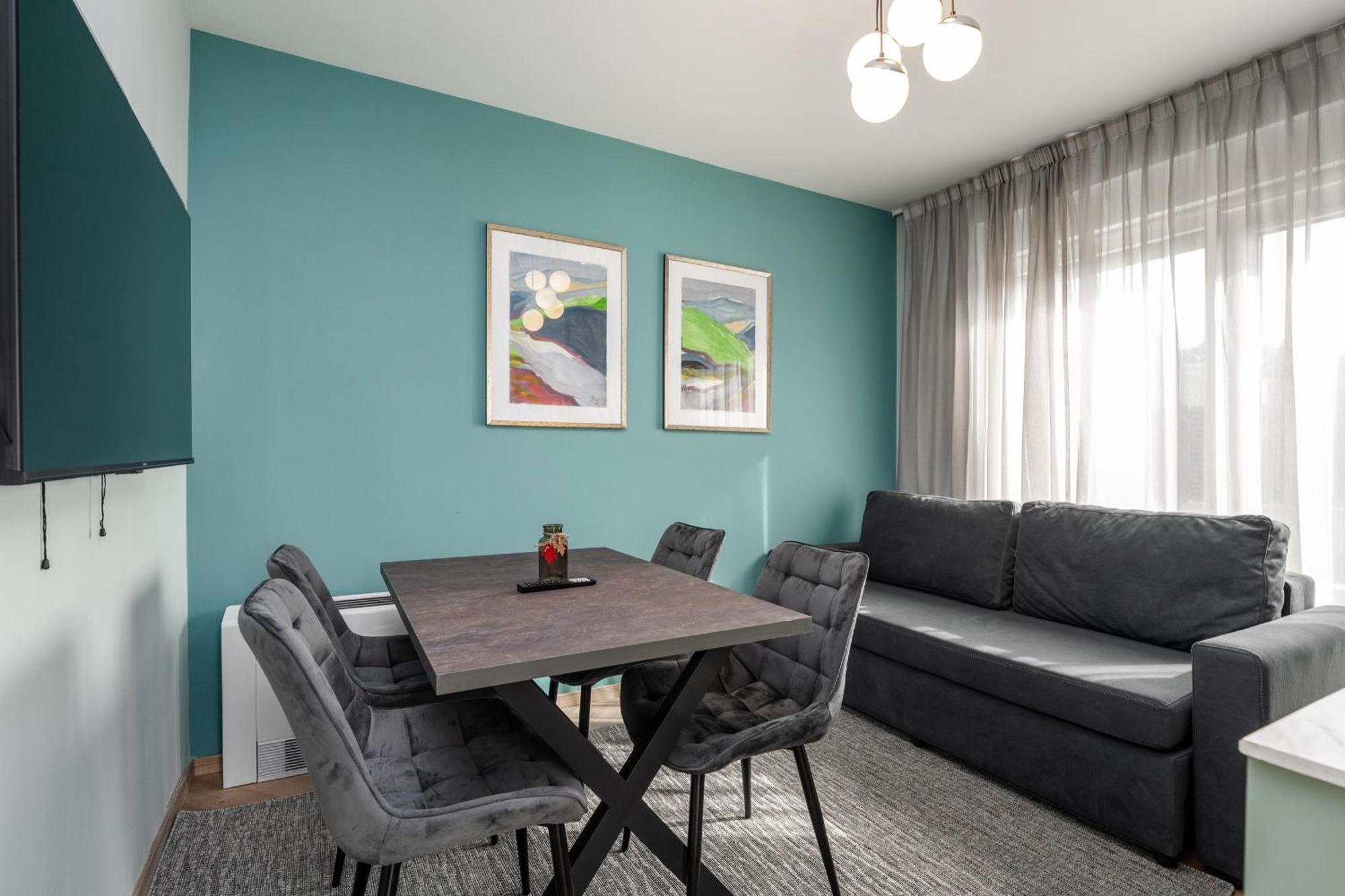 Larum Apartmens Врсар Екстер'єр фото