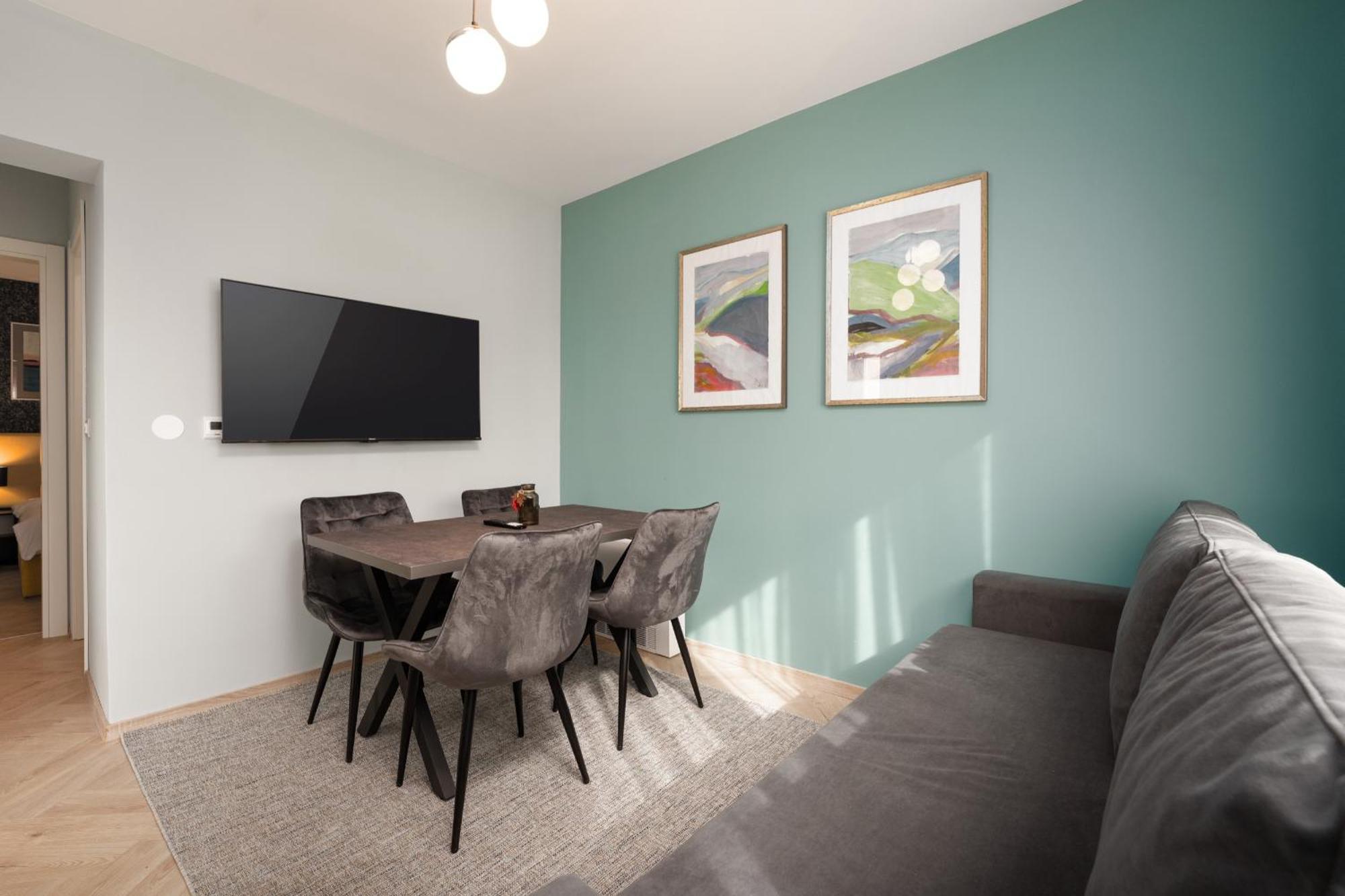 Larum Apartmens Врсар Екстер'єр фото