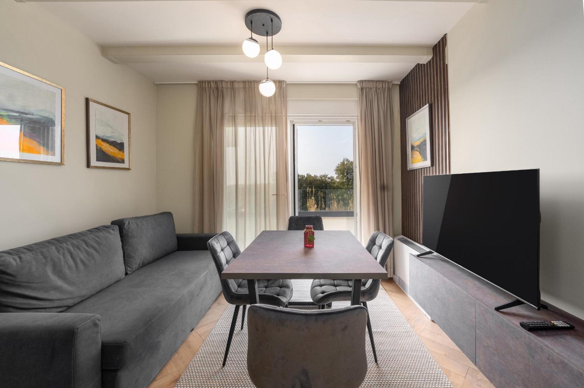 Larum Apartmens Врсар Екстер'єр фото