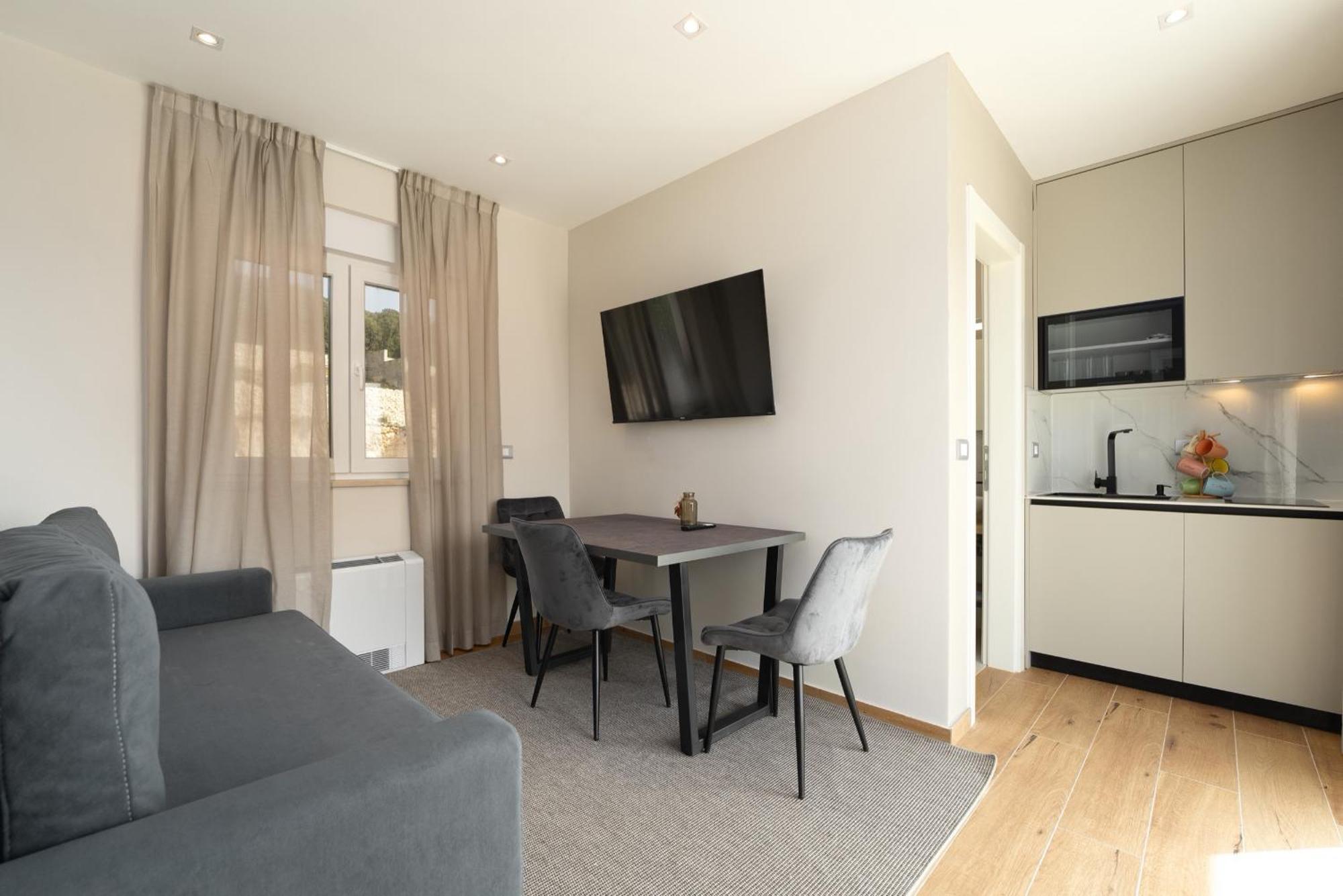 Larum Apartmens Врсар Екстер'єр фото