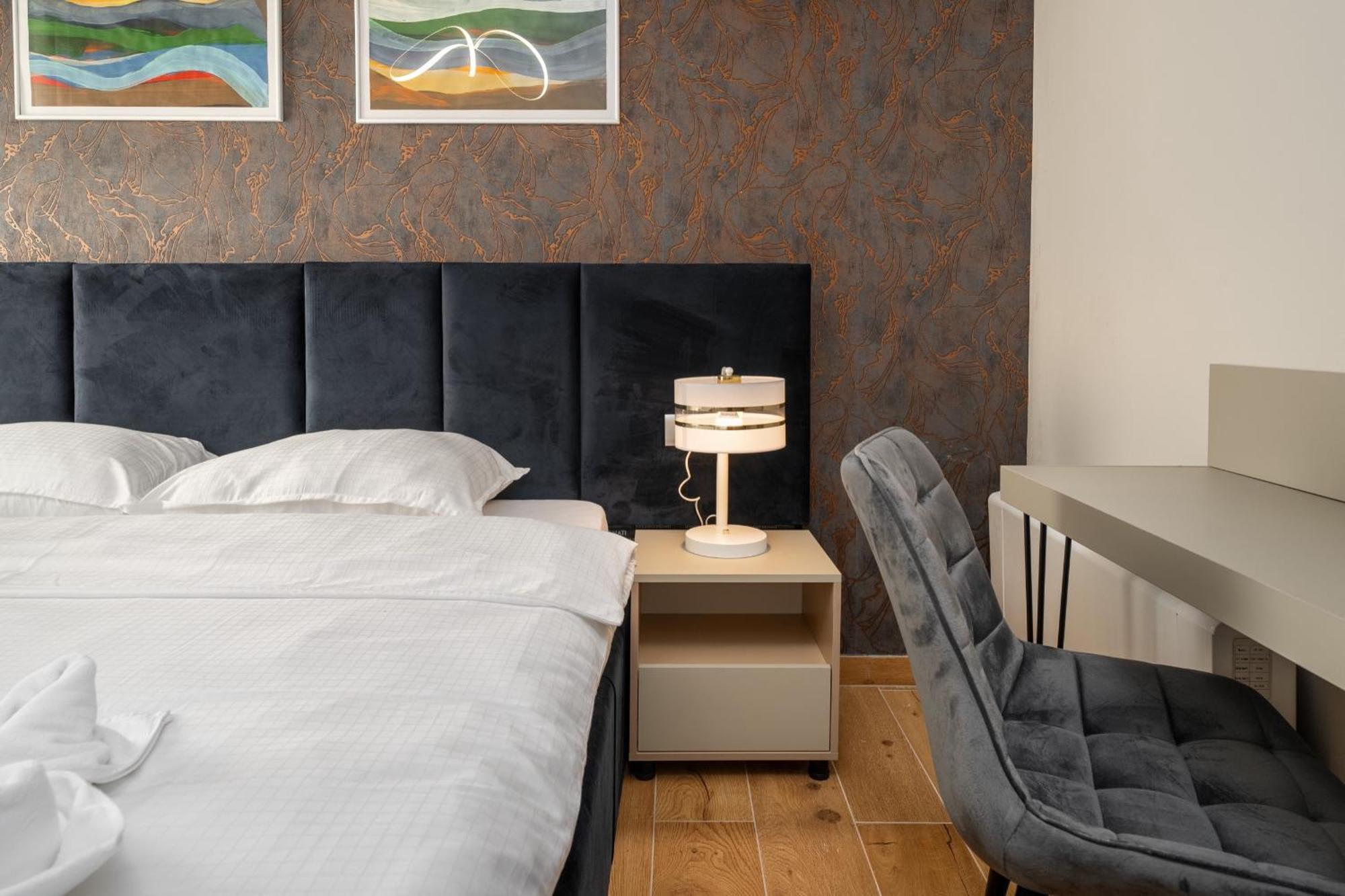 Larum Apartmens Врсар Екстер'єр фото
