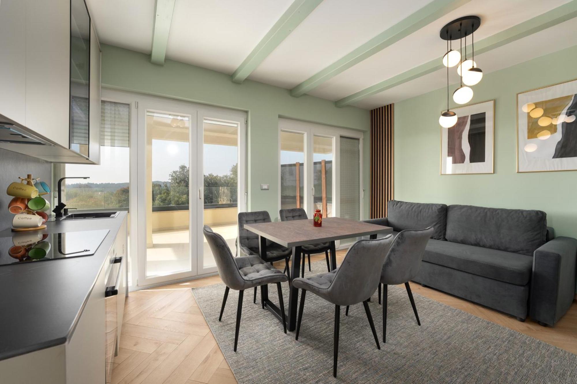 Larum Apartmens Врсар Екстер'єр фото